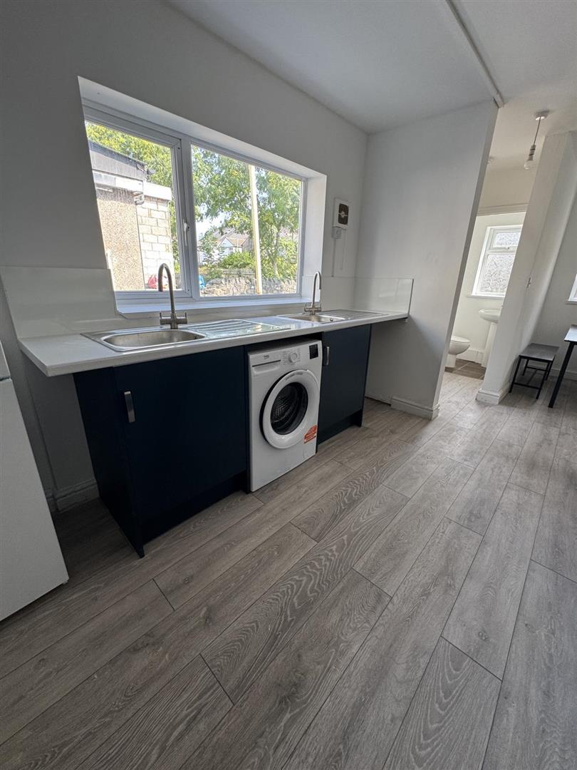 7 bed property in Salibsury Road, Cardiff